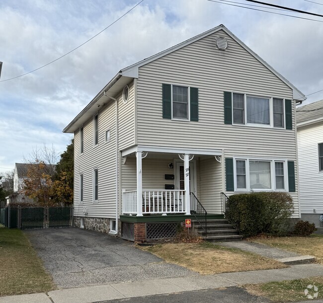 Building Photo - 95 Horace St Rental