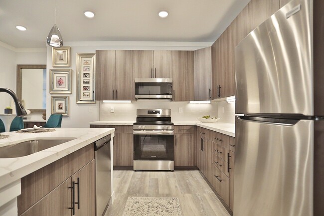 Photo - Vantage at Anderson Towne Center Apartments