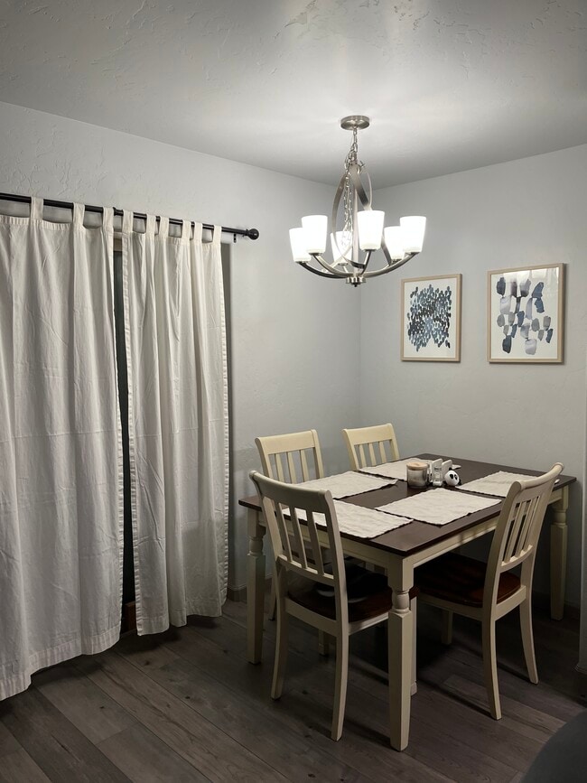 Photo - 658 1/2 Tammera Ln