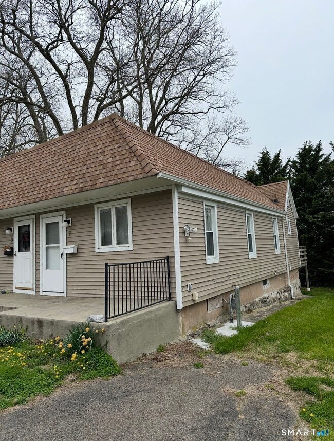 Building Photo - 7 Summit Ave