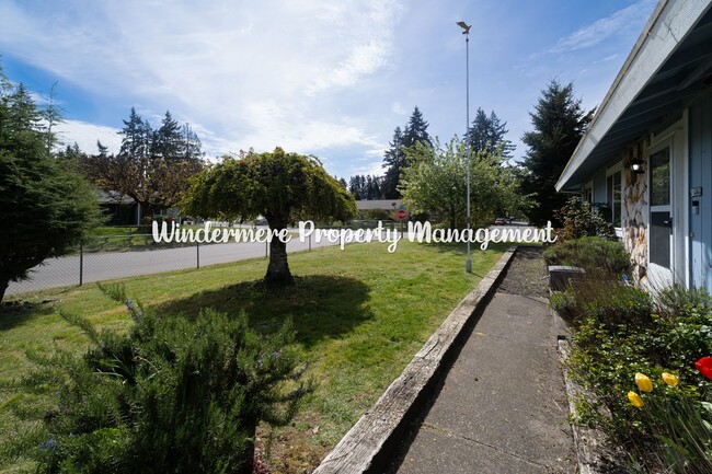 Photo - Bright and Charming 3 bed Rambler in Convenient Port Orchard Location