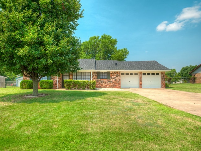 Building Photo - 715 S Pleasant View Dr Rental