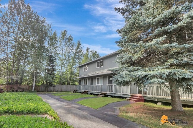 1810 E 72nd Ave Unit B