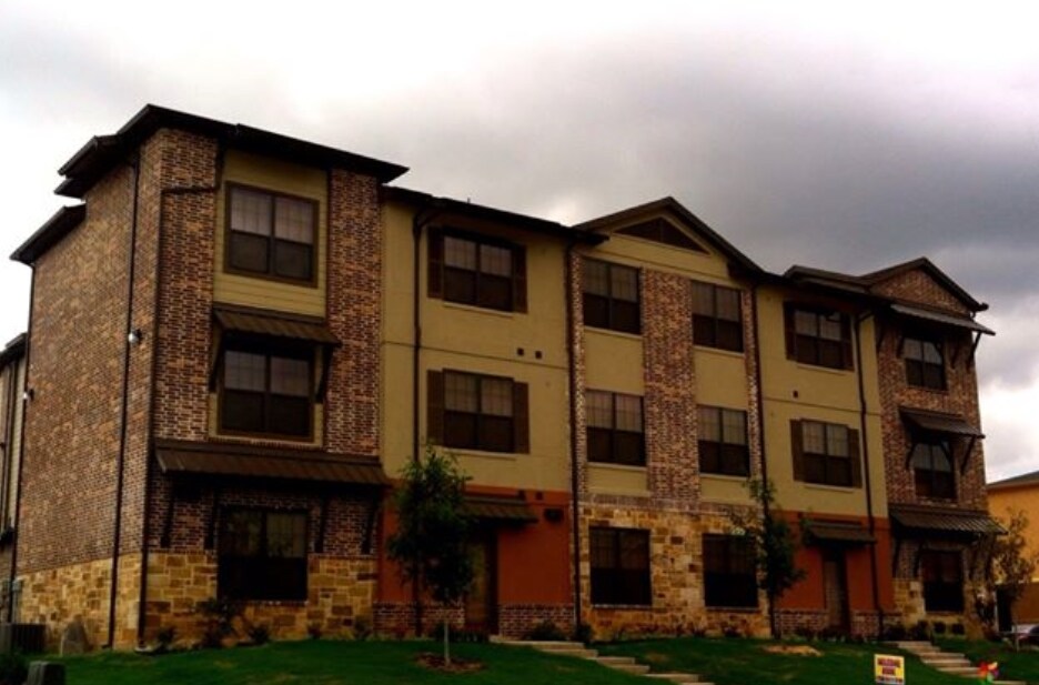centre place apartments for rent in denton tx forrent com