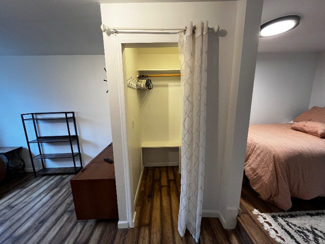 Photo - 2219 Bush Ave NW