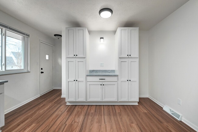 Photo - 2930 Northglen Dr
