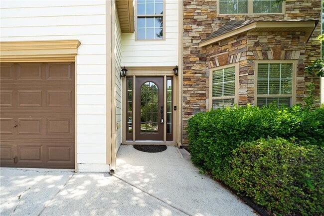 Photo - 715 Moonlight Way
