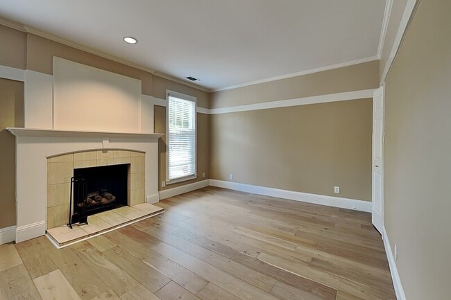 Photo - 3420 Binkley Ave