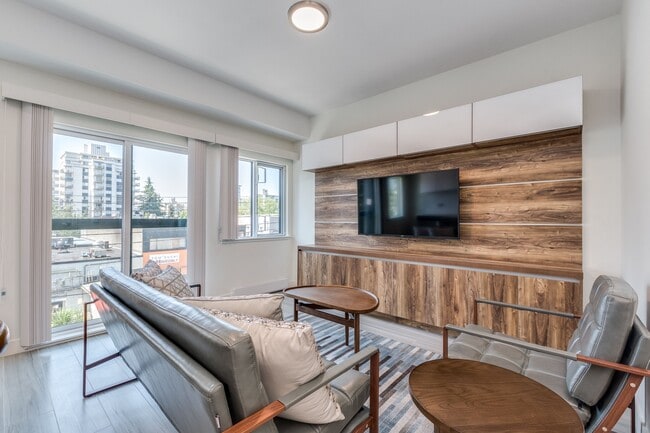 Photo - 1168 Pendrell St Unit 305