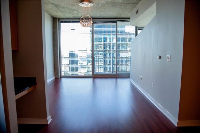Photo - 400 W Peachtree St NW Unit 2705