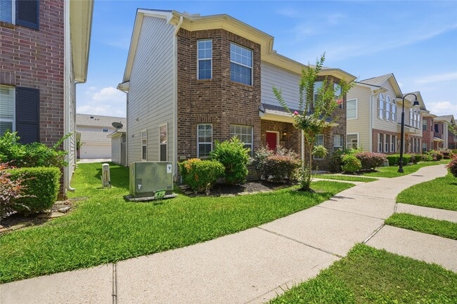 Photo - 2031 Kemah Village Dr