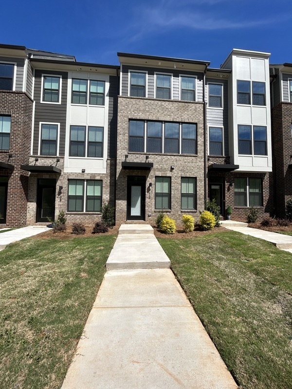 Photo - 912 Broad River Ln Townhome