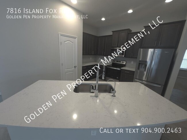 Photo - 7816 Island Fox Rd