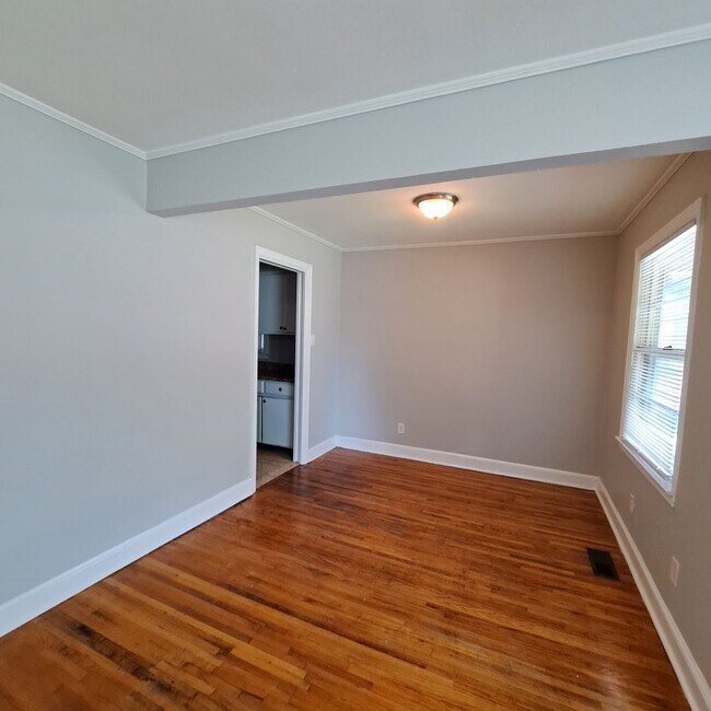 Photo - 1615 Gilson Rd