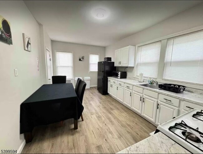 Photo - 854 S 15th St Unit 2