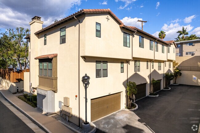 Photo - EightTwenty Mission Residences