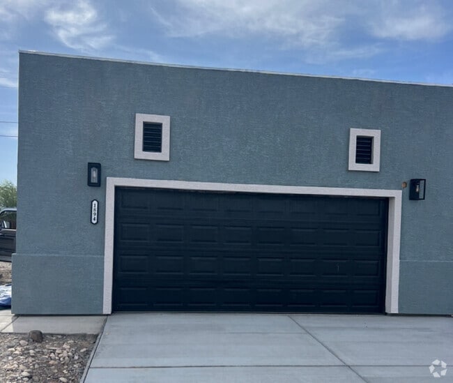 Building Photo - 1894 Granada Dr Rental