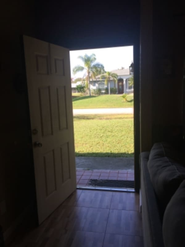 Photo - 1133 SW Hibiscus St