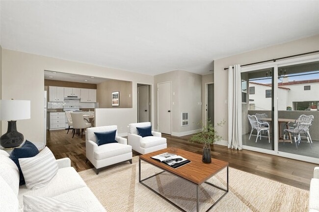 Photo - 420 1/2 Narcissus Avenue Unit