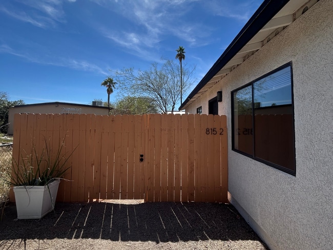 Photo - 815 E Lester St Unit 2