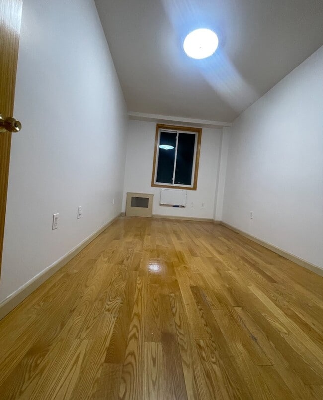 Photo - 6426 Queens Blvd Unit #6D