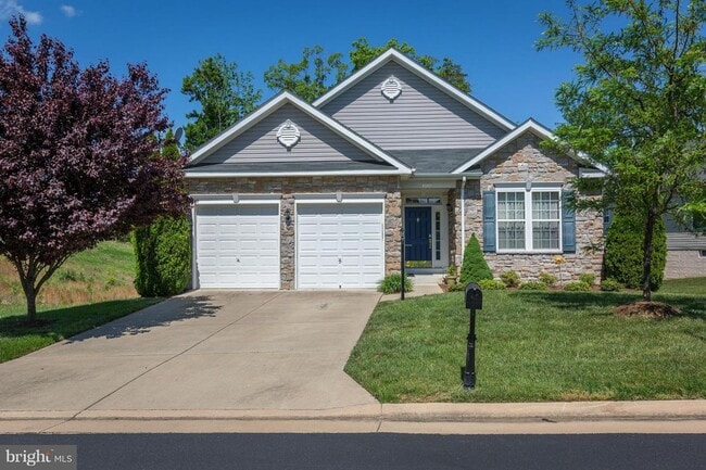 Building Photo - COMING SOON- 3 Bed 3 Bath in 55+ Four Seasons Dumfries, VA