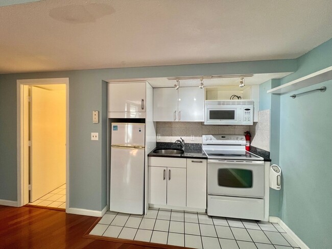 Photo - 108 Peterborough St Unit 4H