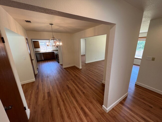 Photo - 8654 Thelen Ct