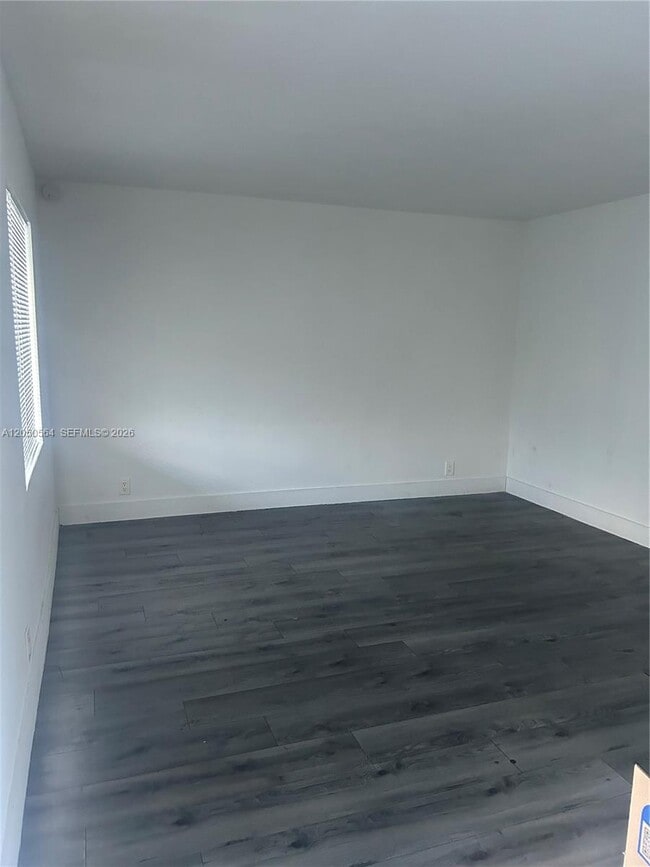 Building Photo - 1829 N A St Unit 67