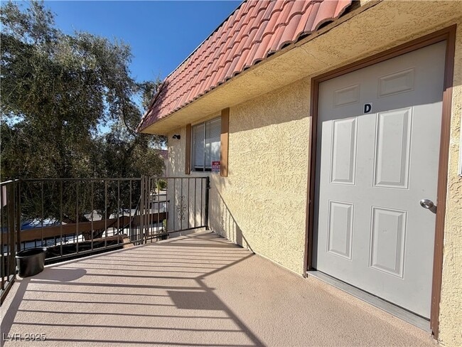 Photo - 1720 Cordoba Ln Unit D