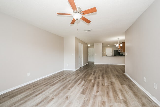 Photo - 507 Cabernet Pl