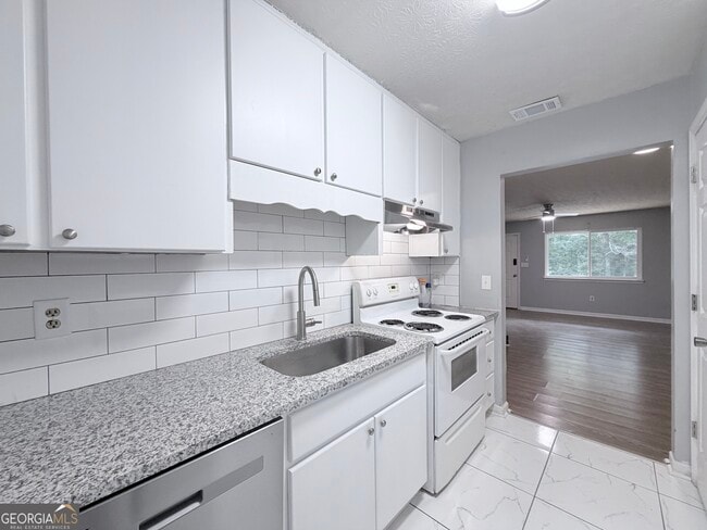 Photo - 110 Ramble Hills Way