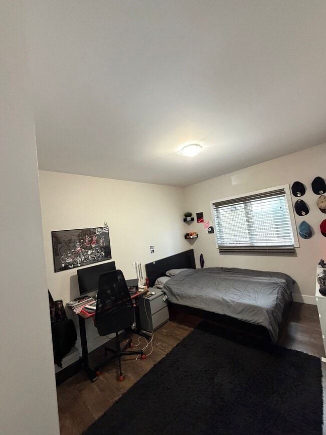 2445 Clover St Unit 1