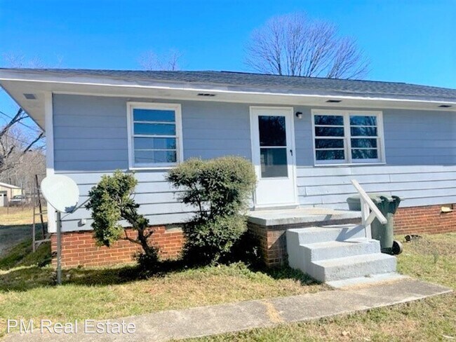 2 br, 1 bath House - 3704 Yanceyville Stre... - 2 br, 1 bath House - 3704 Yanceyville Stre...