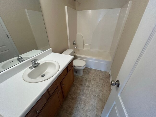 Photo - BRIDGEWATER HOME! PRE-LEASING FOR AUGUST 2 2026! 1/2 Off Deposit!