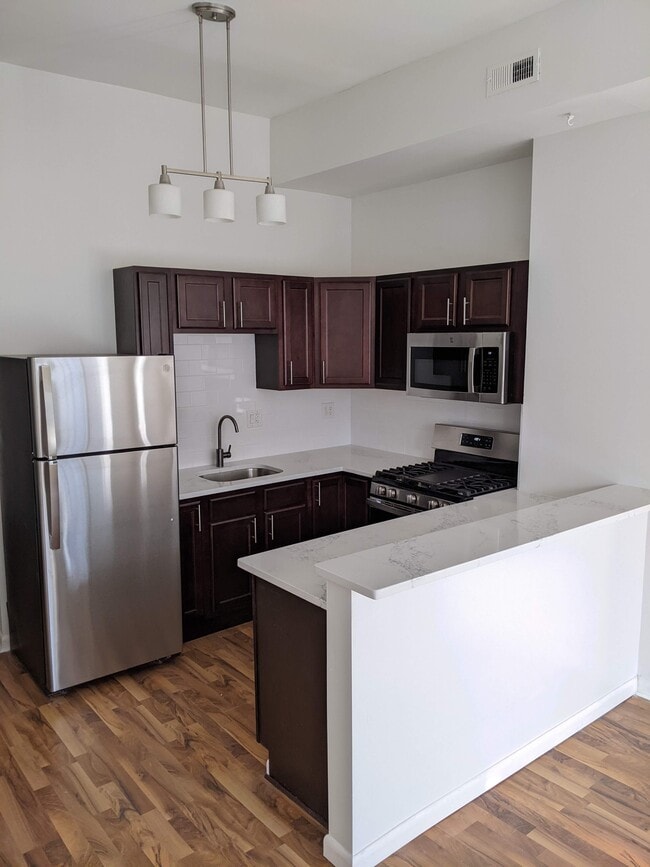 Building Photo - 1912 9th St NW Unit 1 Rental