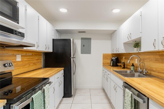 Photo - 7933 West Dr Unit 1025