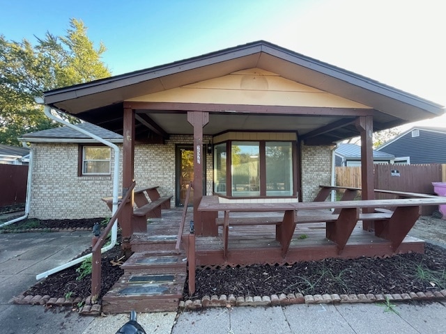 Building Photo - 2527 Riverside Dr