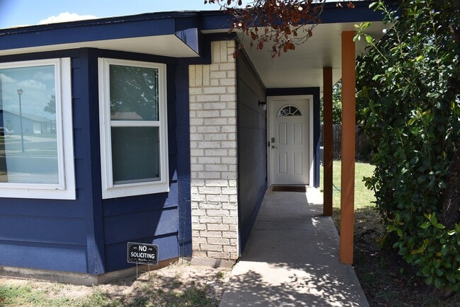 Photo - 4 Bd / 2 Bath in Killeen! Convenient to Fo...