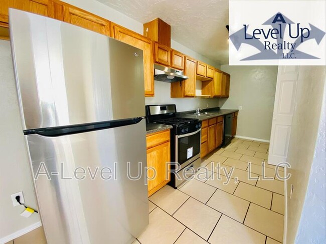 Photo - 1850 N 5th Ave