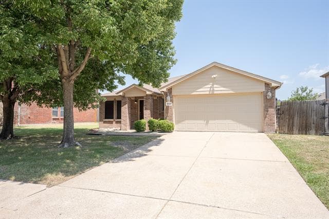 Building Photo - 4642 Elm Point Dr
