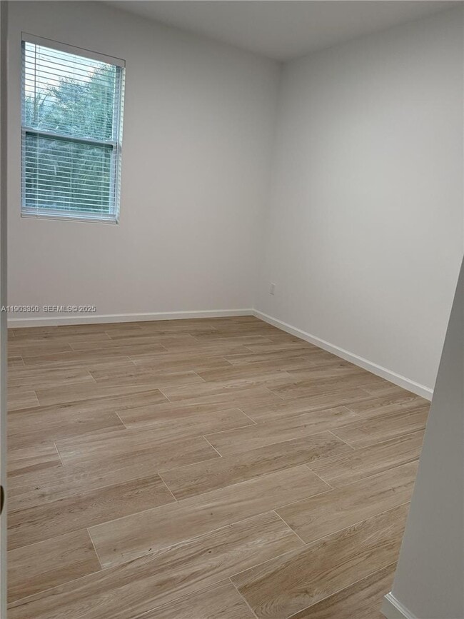 Photo - 4921 SW 164th Terrace