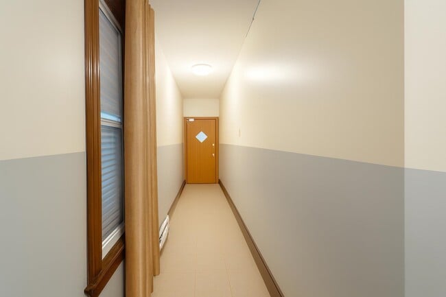 Photo - 95 W 17th St Unit 1