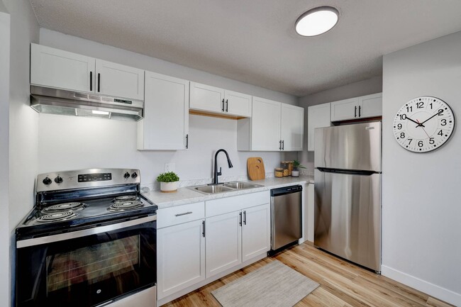 Building Photo - The Hampton Meadows Rental