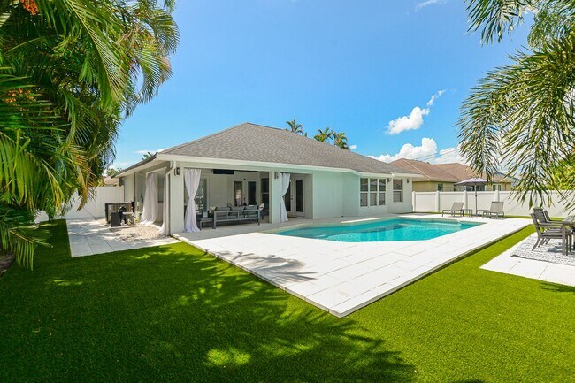 Photo - 3345 SW Frankford St