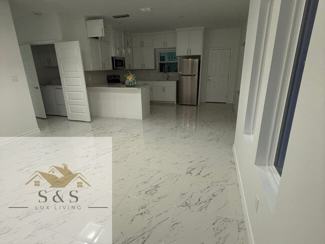 Photo - 11306 N 24th St Unit 3