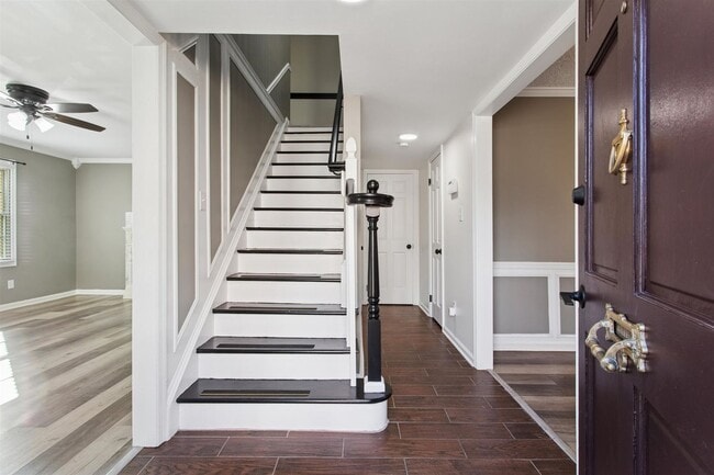 Photo - End-Unit 3BR Townhome Courthouse Green Near Fort Eustis