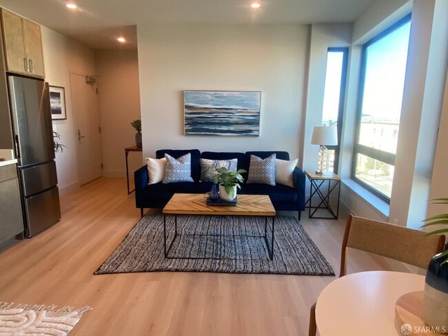 Photo - 3945 Judah St