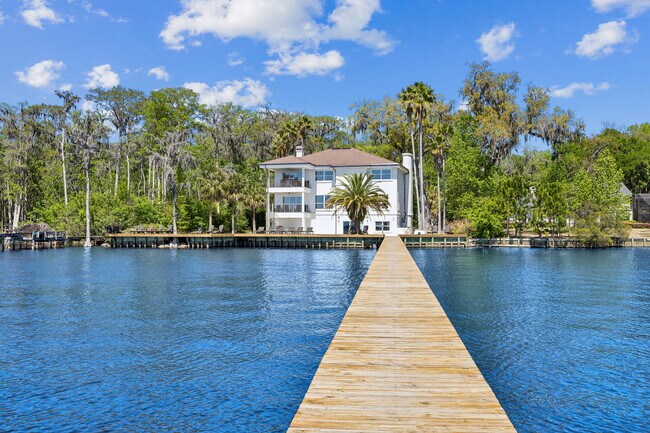 14030 Mandarin Oaks Ln