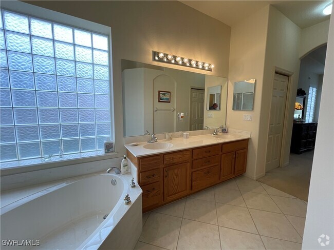 Building Photo - 6478 Waverly Green Way Rental